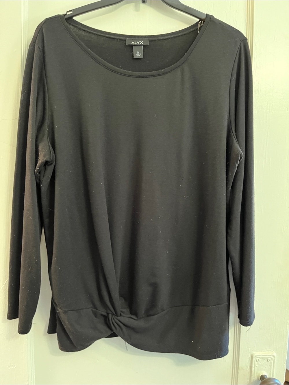 ALYX Black Long-Sleeve Twist-Knot Hem Tee